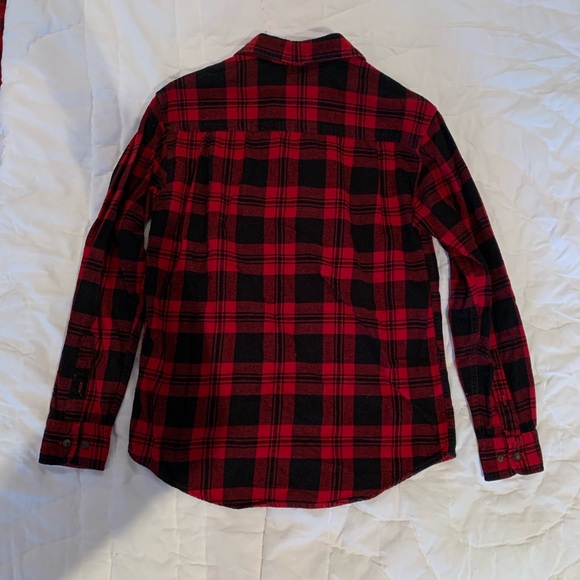 Red and black plaid button shirt size small - Picture 2 of 2